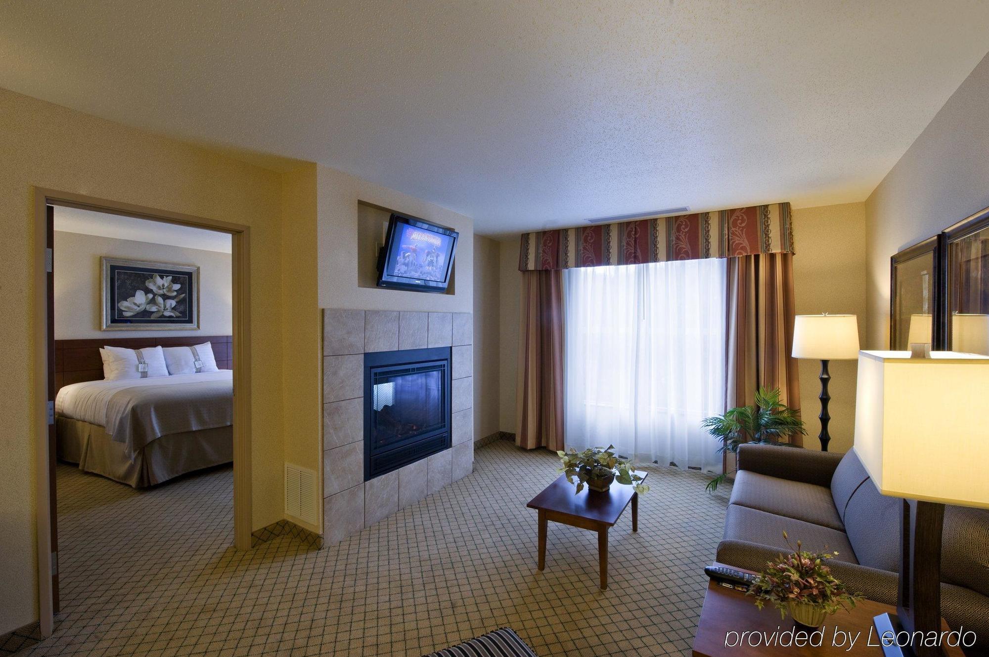 Holiday Inn Purdue - Fort Wayne By Ihg Dış mekan fotoğraf