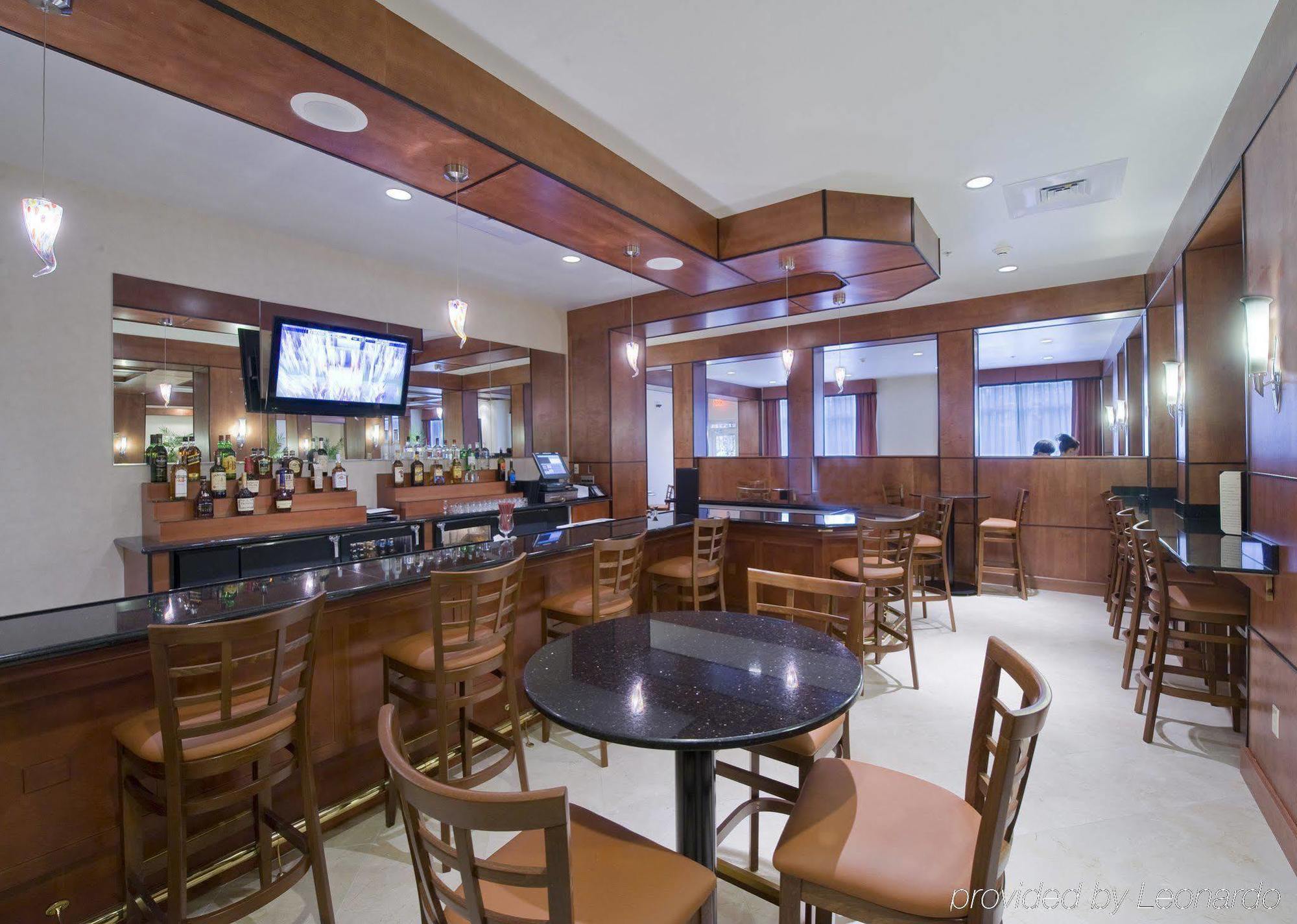 Holiday Inn Purdue - Fort Wayne By Ihg Restoran fotoğraf