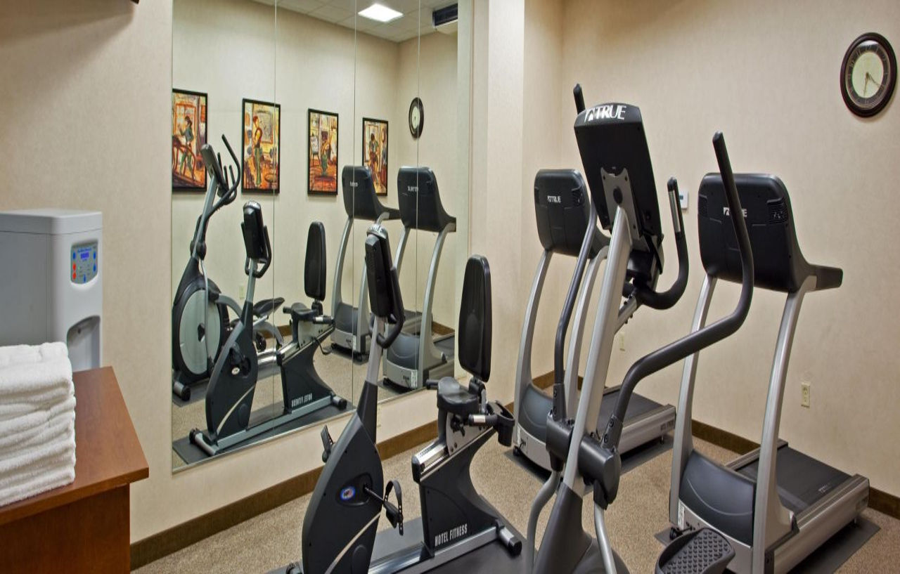 Holiday Inn Purdue - Fort Wayne By Ihg Dış mekan fotoğraf